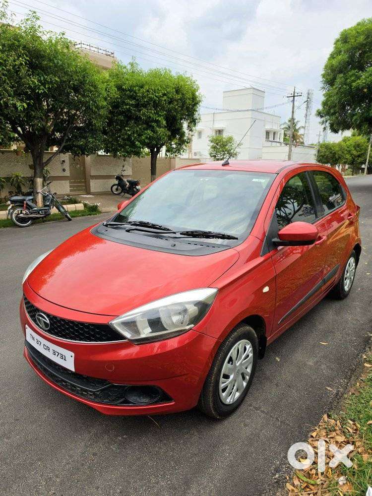 Tata Tiago 1.2 Revotron Xt, 2016, Petrol