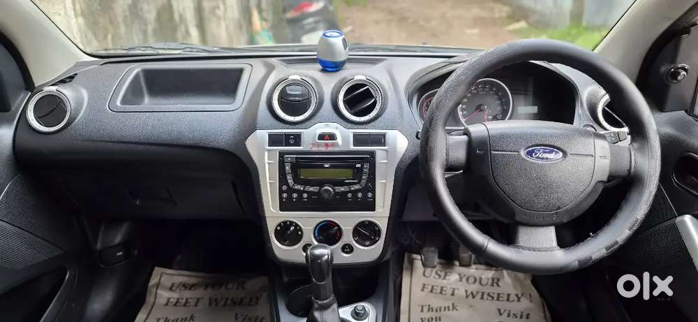 Ford Figo Petrol Zxi 2014