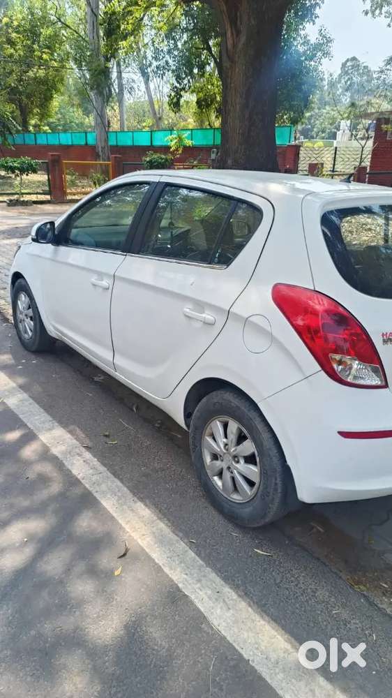 Hyundai I20 2012 Diesel 72500 Km Driven