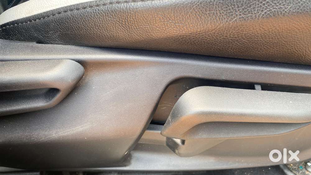 Tata Tiago 1.2 Revotron Xta, 2025, Petrol