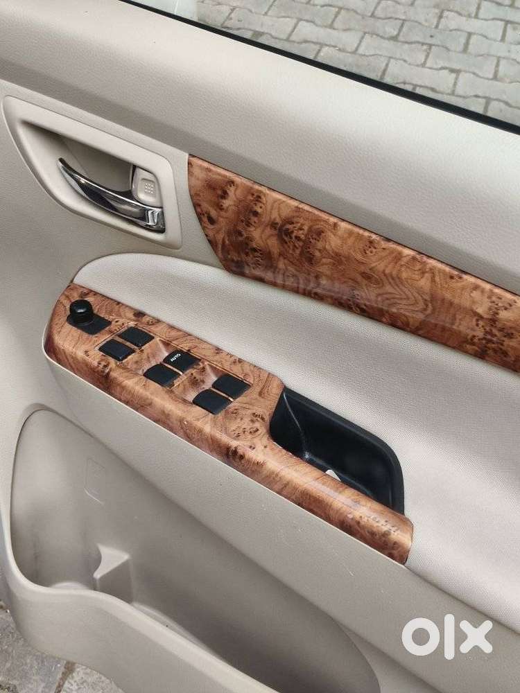 Maruti Suzuki Ertiga Zxi, 2015, Petrol