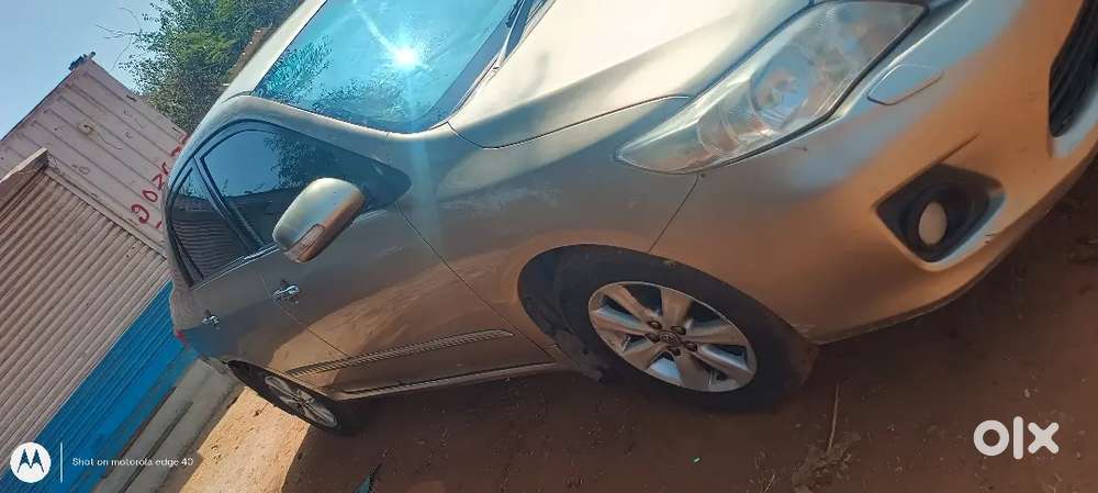 Toyota Corolla Altis 2013
