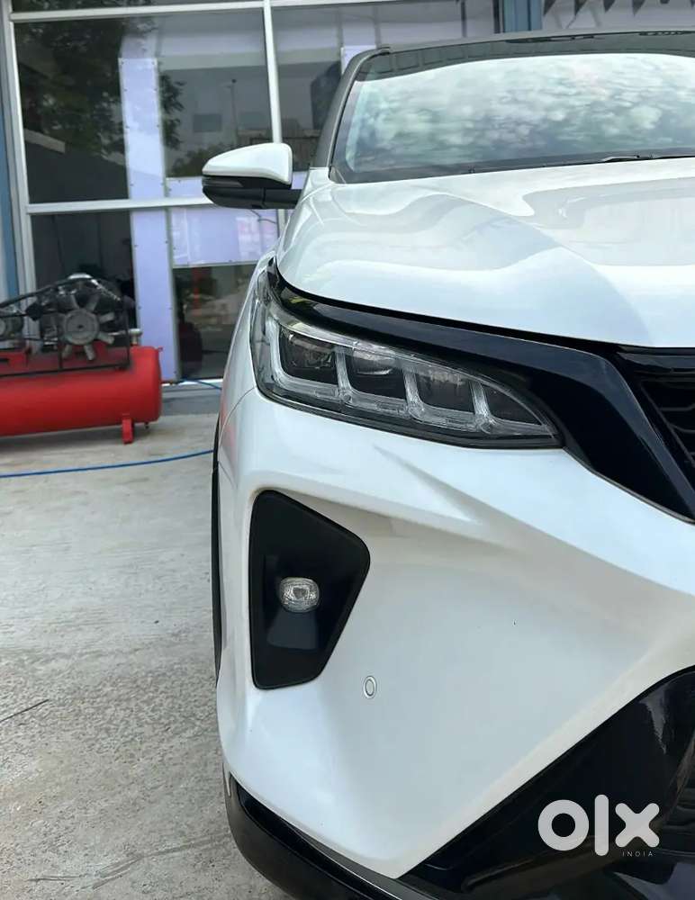 Toyota Fortuner Legender 2025
