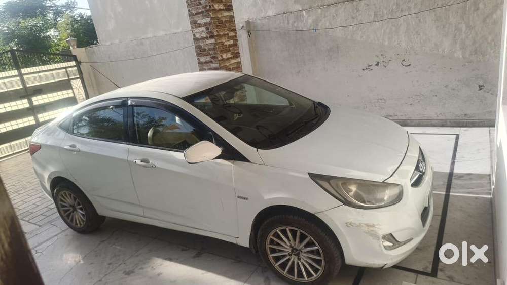 All Ok  Good Condition Ac Ok 2 Keys