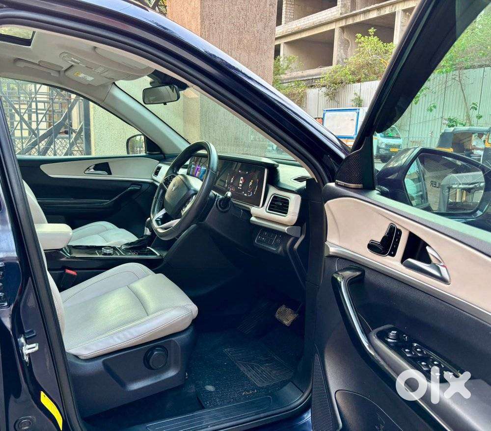 Mahindra Xuv700 2.2 Ax 7 Diesel At Luxury Pack Str, 2023, Diesel