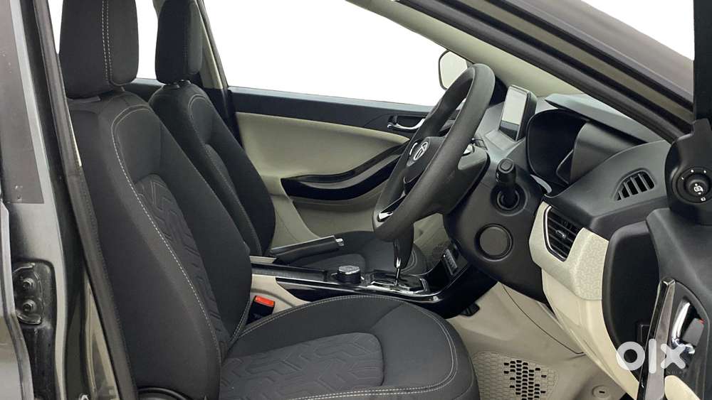 Tata Nexon 1.2 Revotron Xza Plus, 2022, Petrol