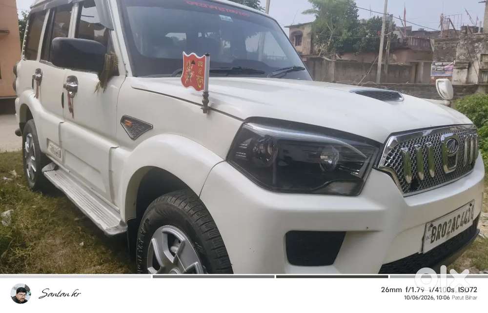 Mahindra Scorpio S4 2016