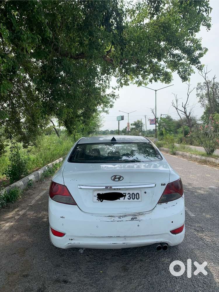 Hyundai Fluidic Verna 2012