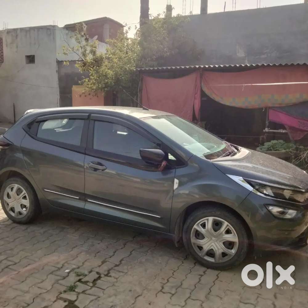 Tata Altroz 14102021 Petrol 34000 Km Driven