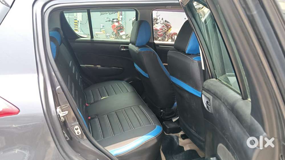 Maruti Suzuki Swift Vxi + Manual, 2017, Petrol
