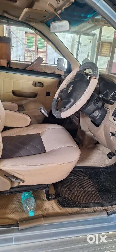 Tavera B3 10 Seater 2010. Newly Look Pakka Condition