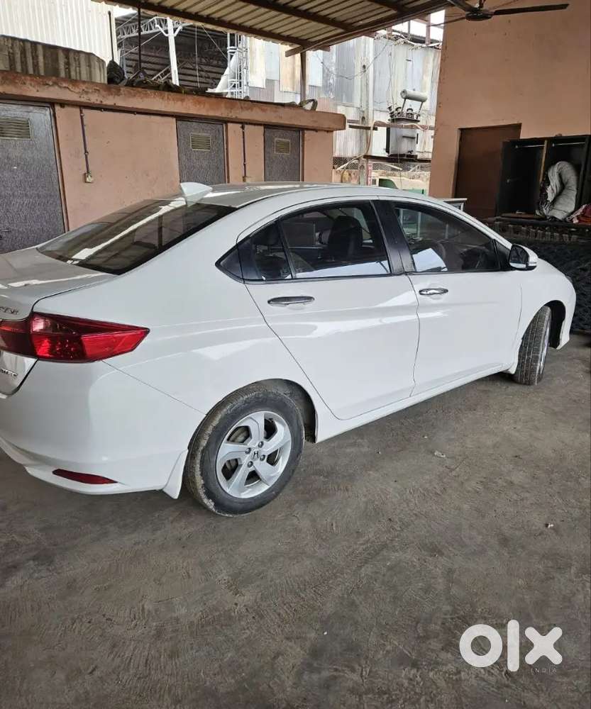 2nd Owner 
Honda City 2014 D