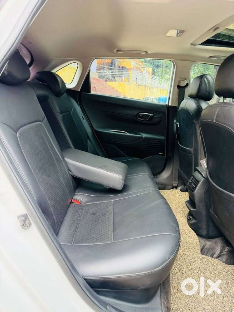 Hyundai I20 Asta 1.4 (o), With Sunroof Diesel, 2022, Diesel