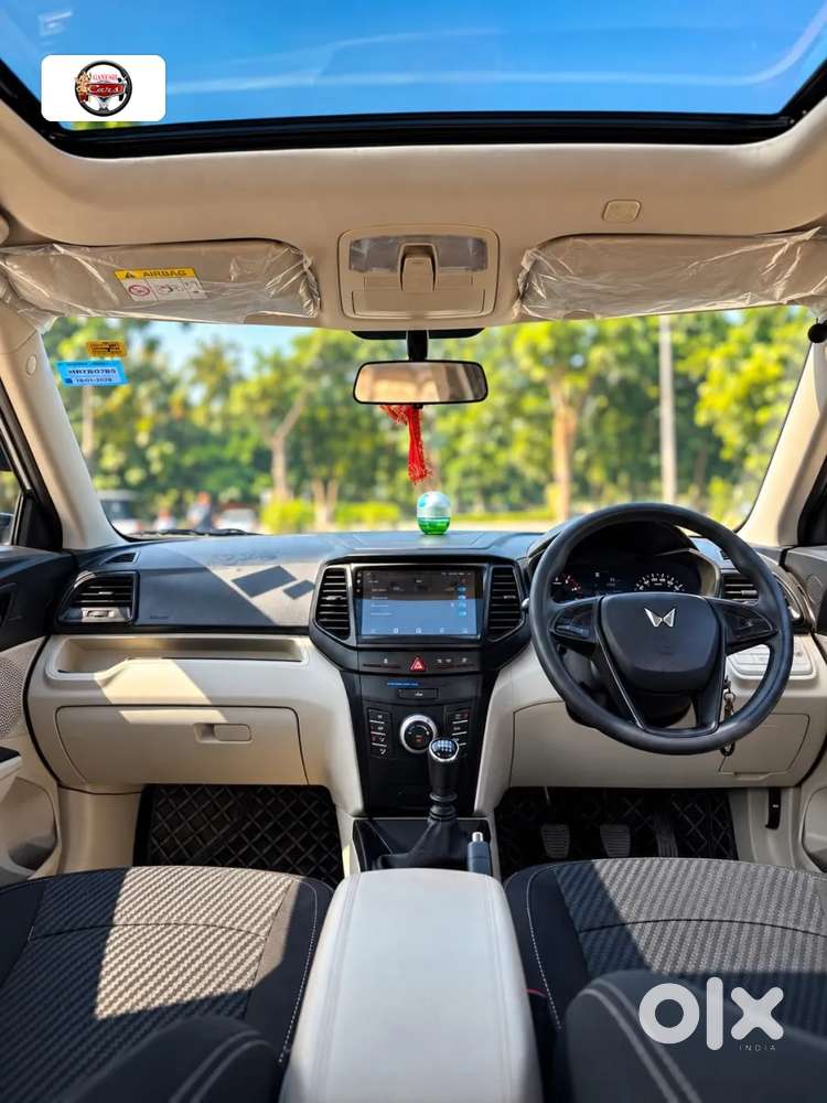 Mahindra Xuv300 W4, 2023, Petrol