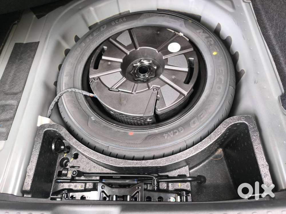 Skoda Slavia, 2025, Petrol