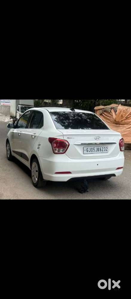 Hyundai Xcent, 2015, Petrol
