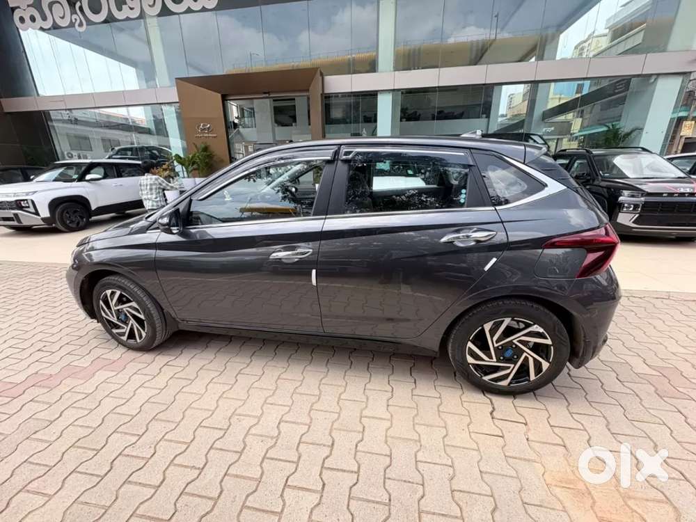 Hyundai I20 Asta (o) 1.2 Ivt, 2024, Petrol