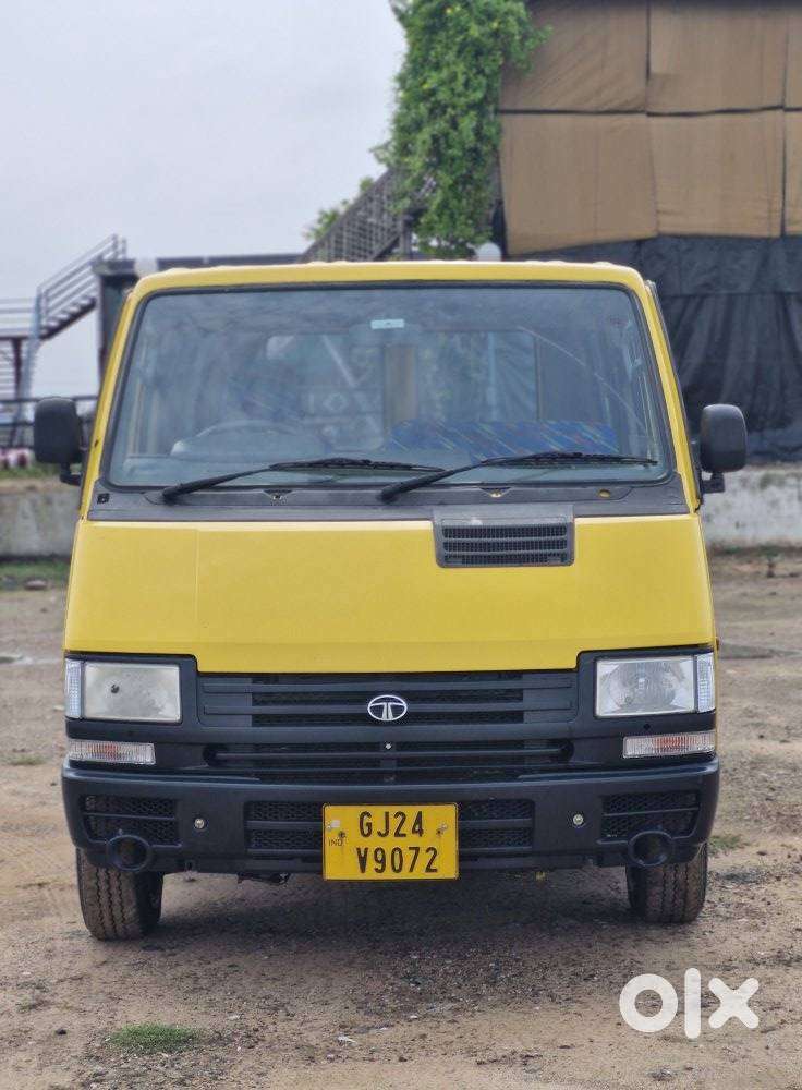 Tata Winger Deluxe - Hi Roof (non-ac), 2016, Diesel
