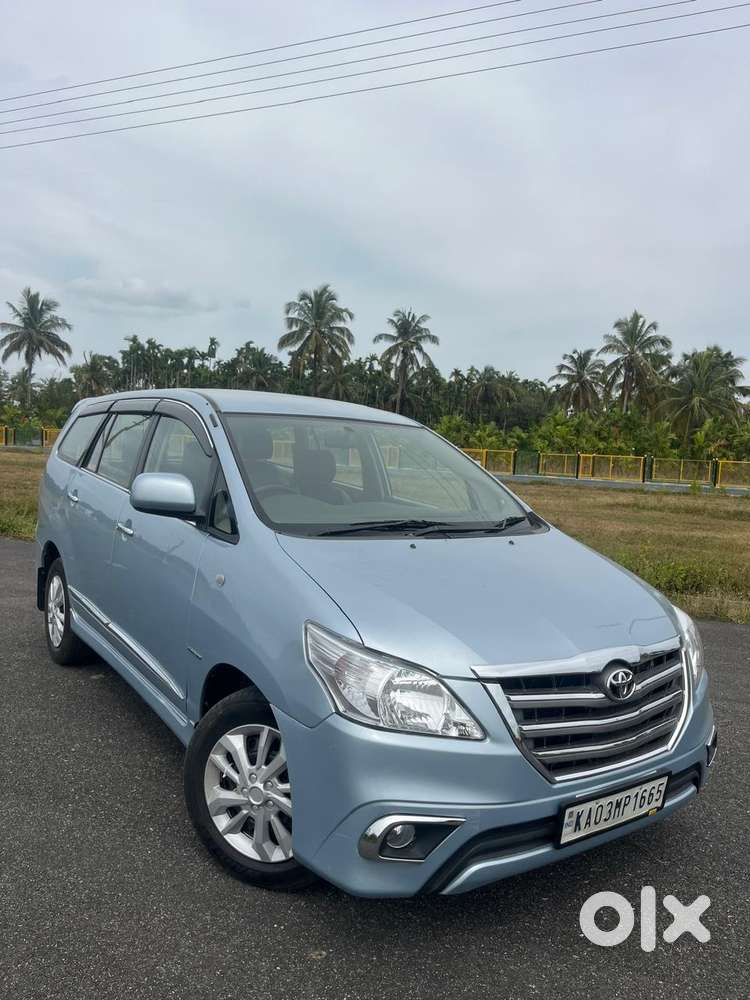Toyota Innova 2.5 G (diesel) 8 Seater, 2011, Diesel