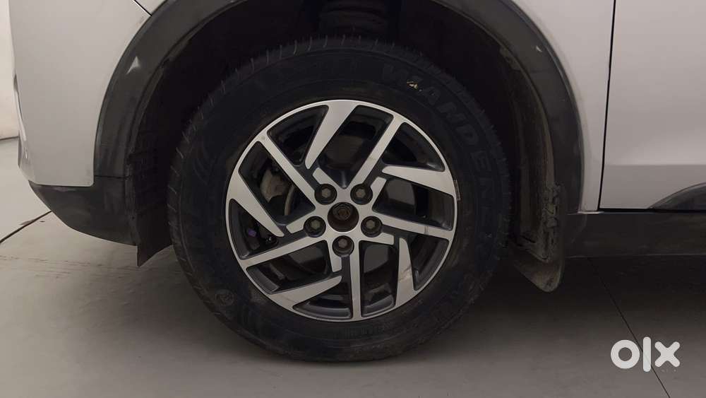 Mahindra Xuv300 W8 Option, 2022, Petrol