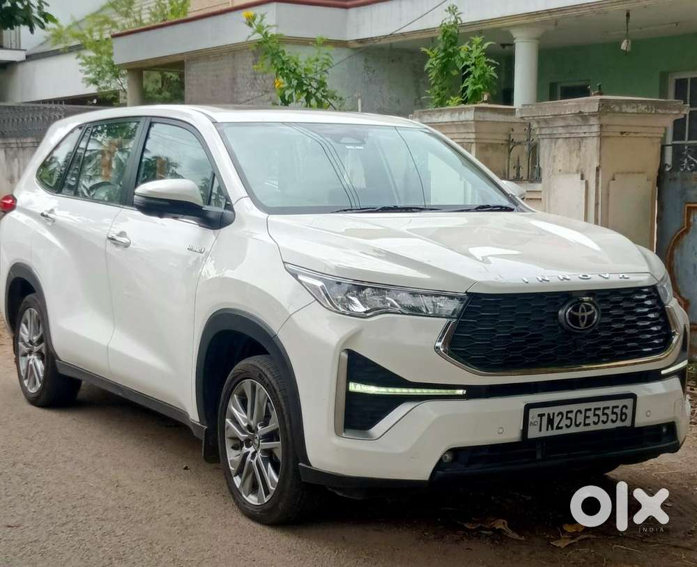 Toyota Innova Hycross 2.0 Zx (o) Hybrid 7 Str, 2023, Petrol