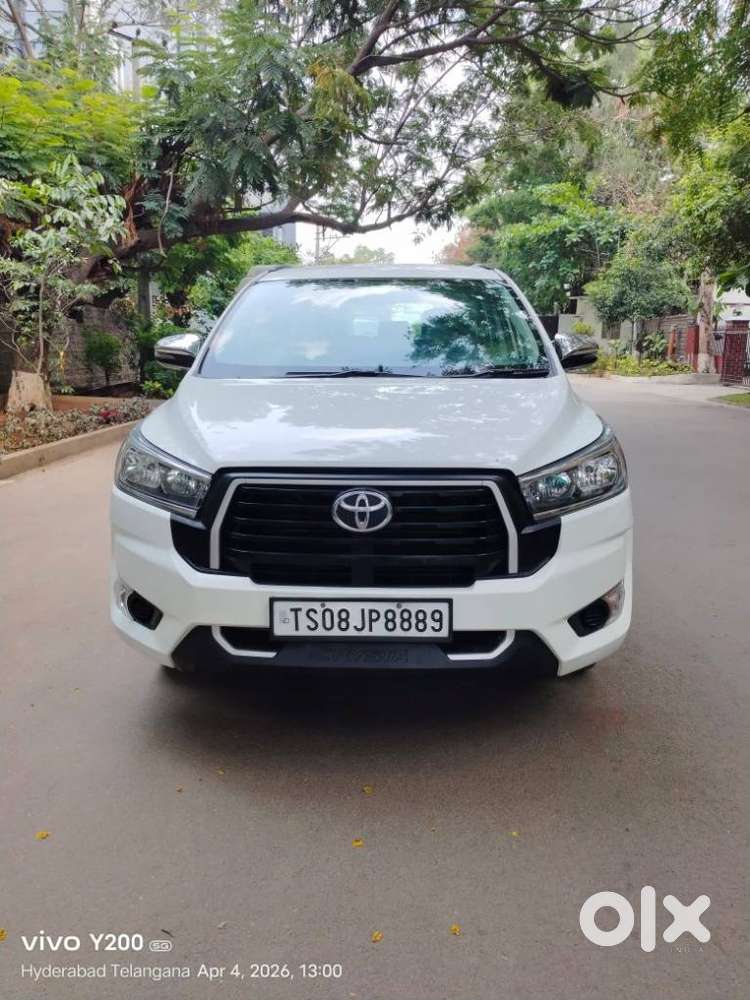 Toyota Innova Crysta 2.4 V 8 Str, 2023, Diesel