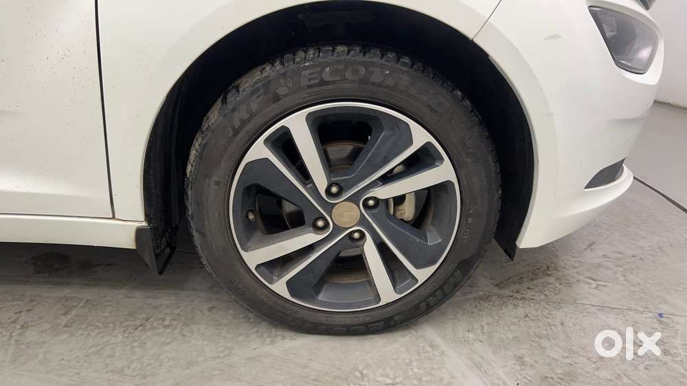 Tata Altroz Xz Plus (s) Diesel, 2023, Diesel