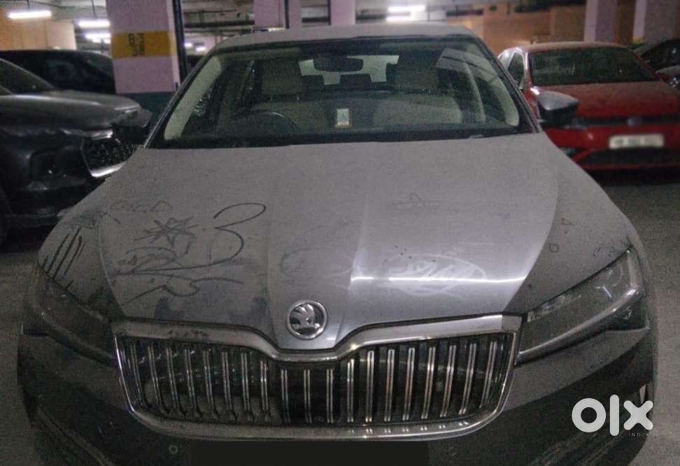Skoda Superb 2.0 L&k Tsi At, 2022, Petrol