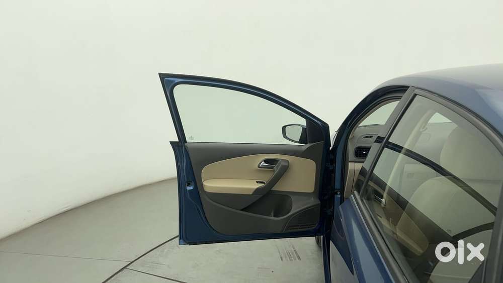 Volkswagen Vento 1.2l Tsi Highline Plus At Petrol, 2017, Petrol