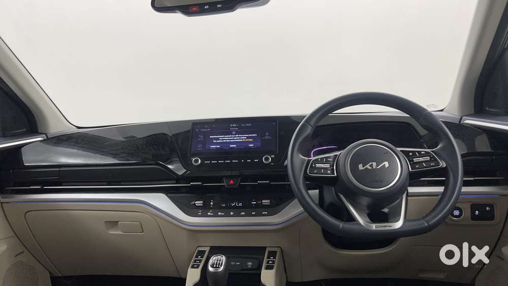 Kia Carens 1.4 Luxury Plus 6 Str, 2022, Petrol