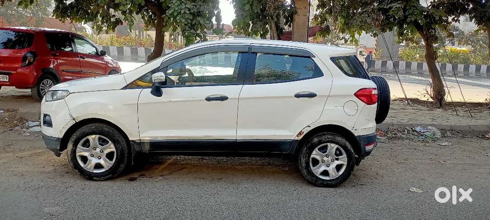 Ford Escort 2016