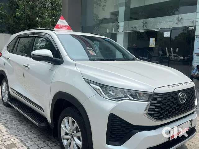 Toyota Innova Hycross 2.0 Vx Hybrid 7 Str, 2026, Petrol