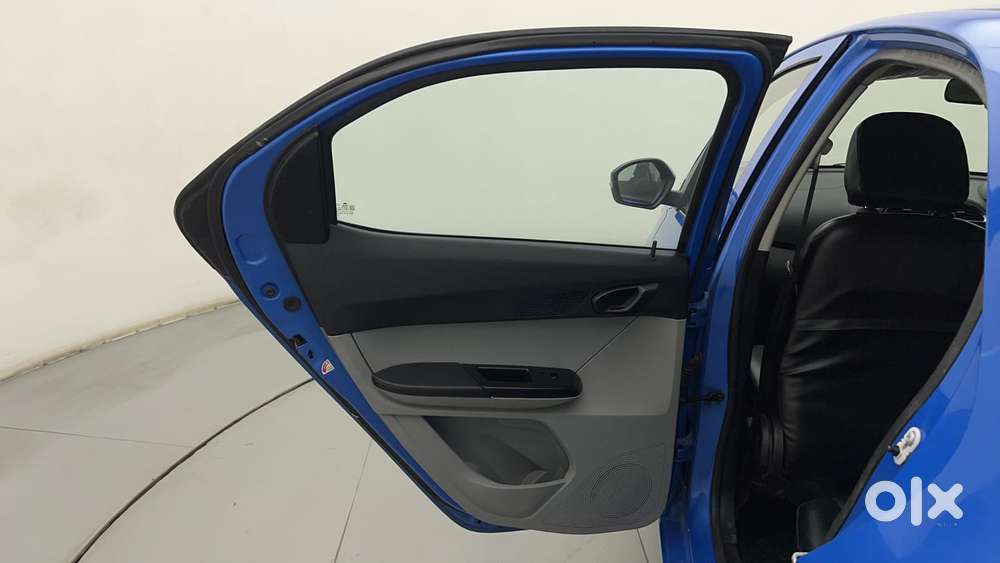 Tata Tiago 1.2 Revotron Xt Option, 2020, Petrol