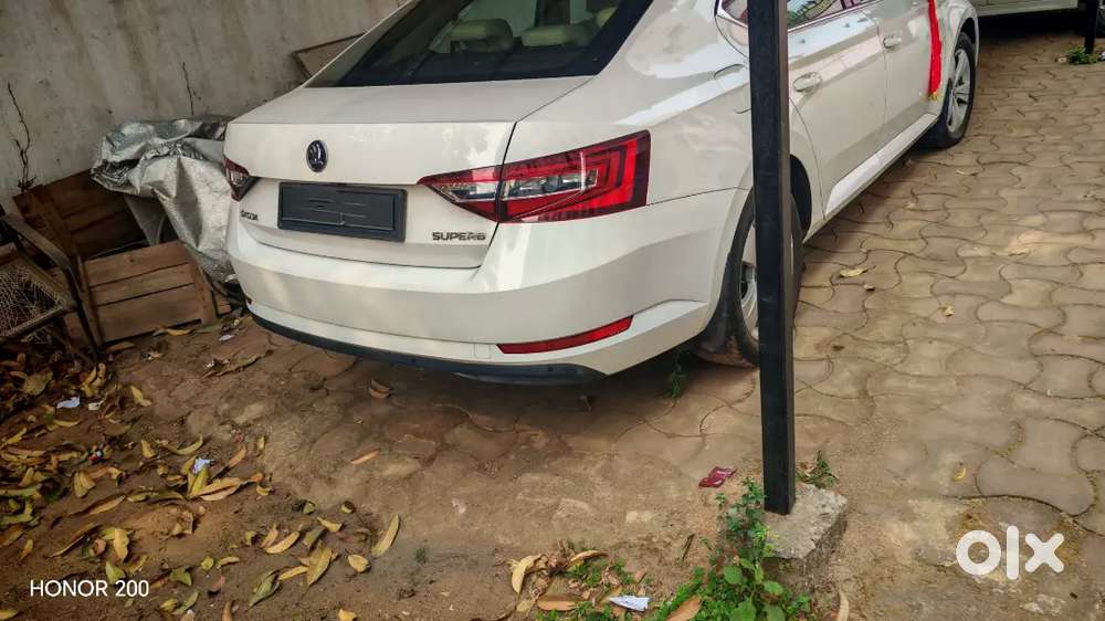 Skoda Superb November 2018 Registration Petrol 35024 Km Driven