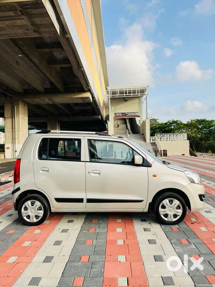 Maruti Suzuki Wagon R Amt Vxi Option, 2018, Petrol
