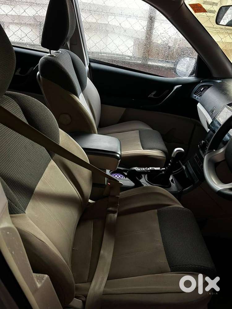 Xuv 500  30000kms  W6  2018  First Owner  Direct Seller