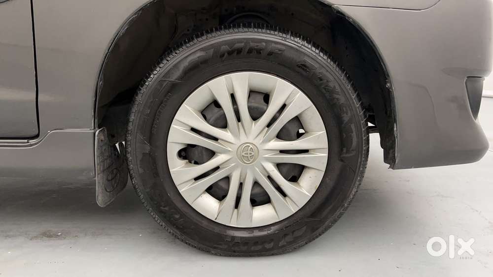 Toyota Innova 2.5 Gx (diesel) 8 Seater Bs Iv, 2013, Diesel
