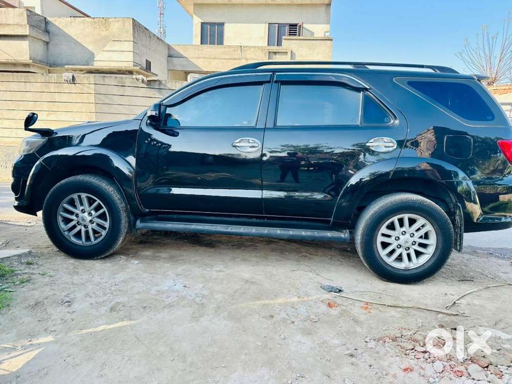 Toyota Fortuner 2013 Diesel Well Maintained