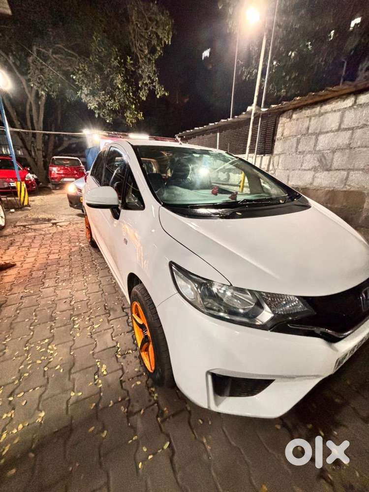 Honda Jazz 2015 Last Month Scratchless Condition