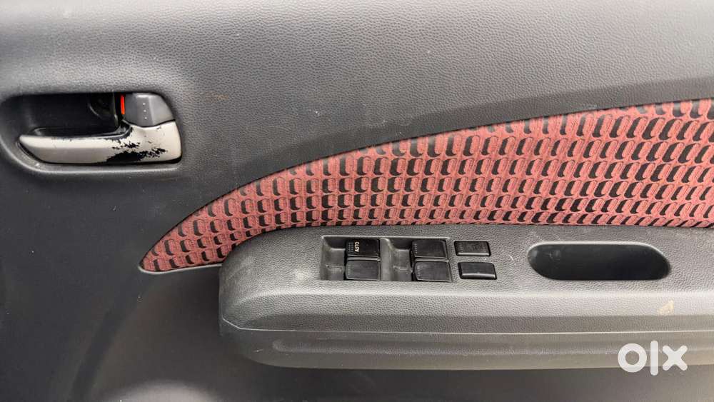 Maruti Suzuki Ritz Vxi, 2014, Petrol