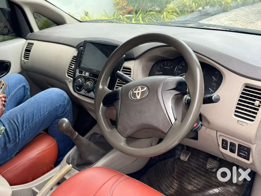 Toyota Innova Diesel 2012