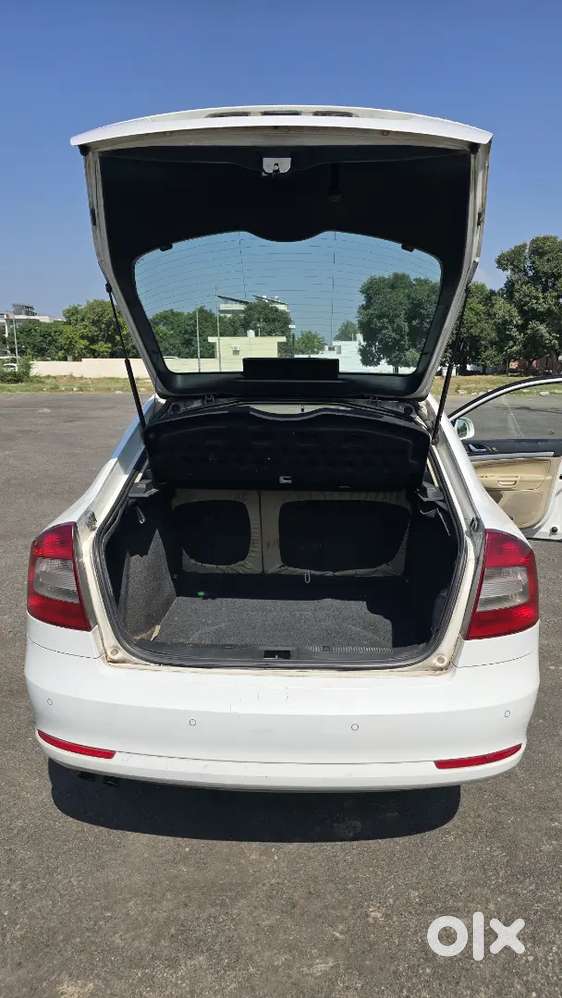 Skoda Laura 2.0 Tdi 2012