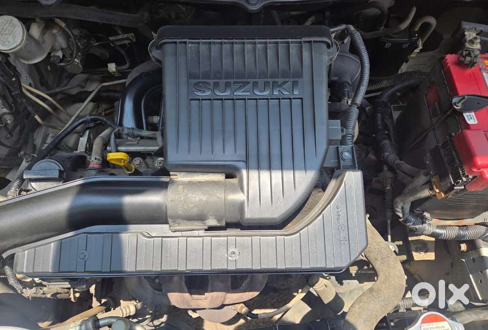 Maruti Suzuki Swift Vxi Optional, 2017, Petrol