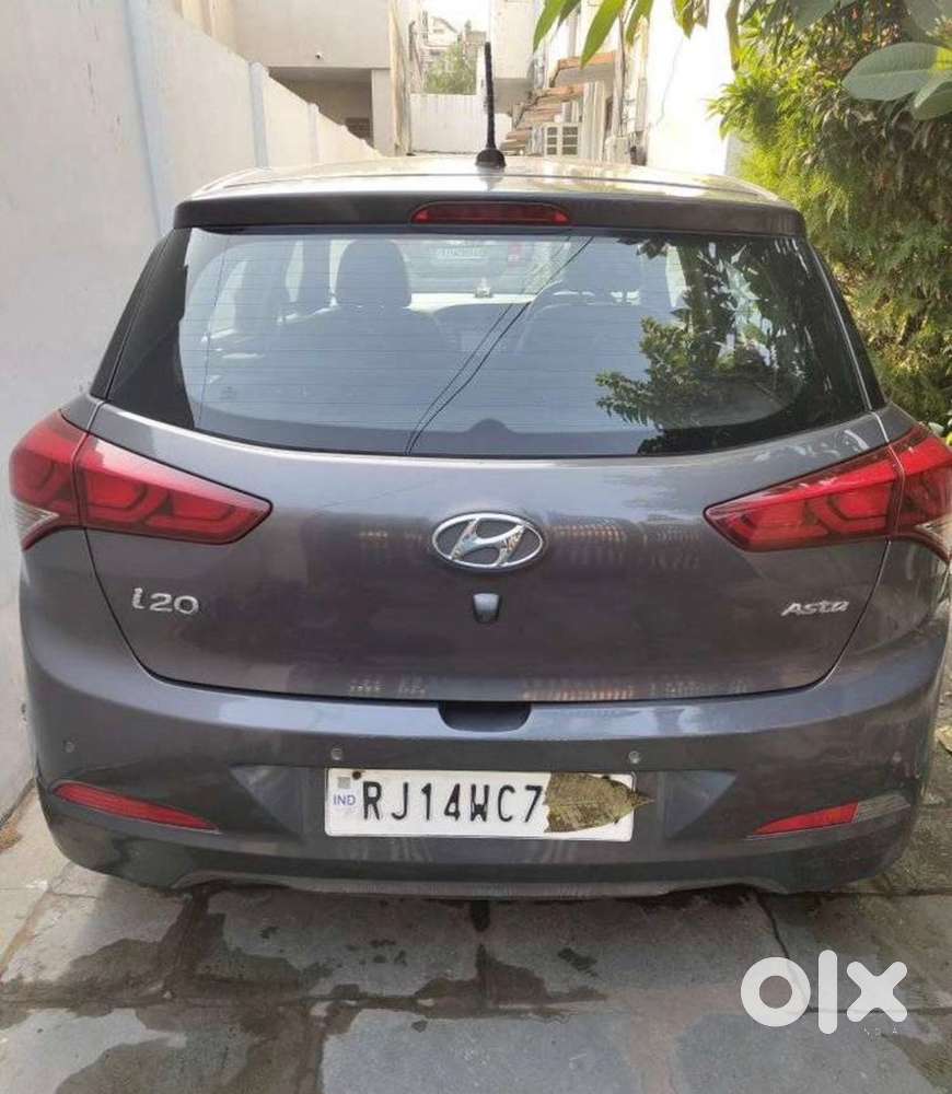 Hyundai I20 2017 Petrol  Well Maintained  64,000 Km
