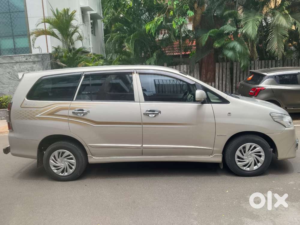 Toyota Innova 2.5 G (diesel) 8 Seater, 2014, Diesel