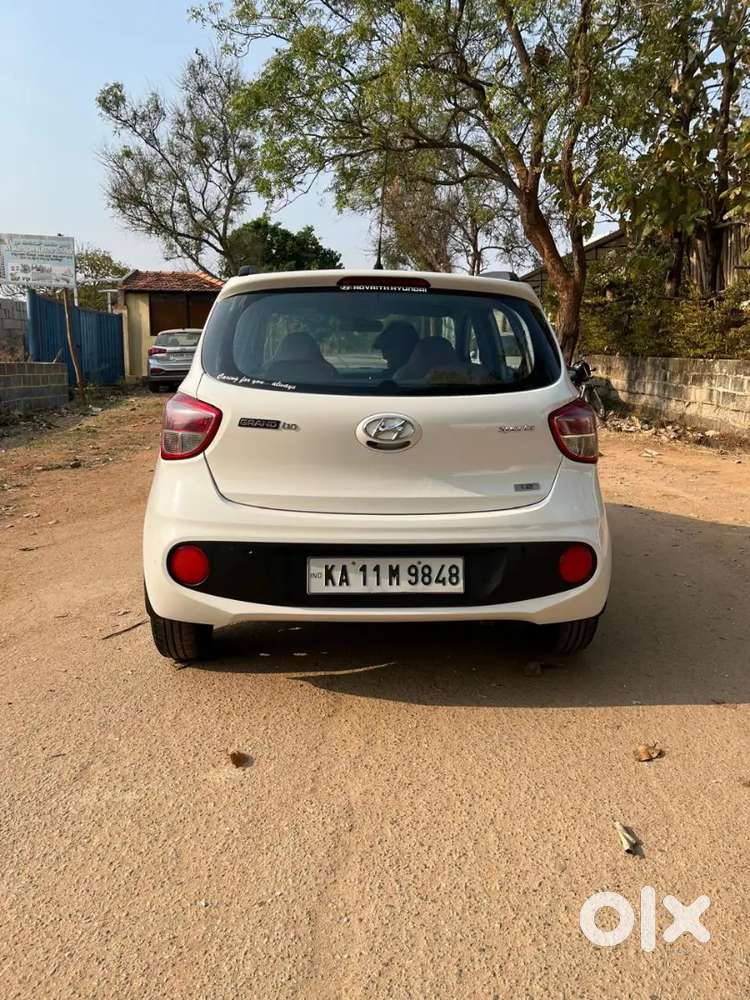 Hyundai Grand I10 2017 Petrol Well Maintained- Kappa