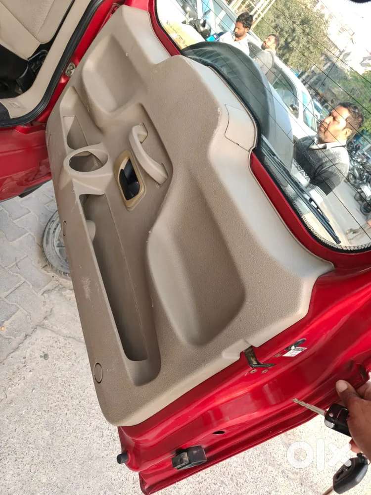 Mahindra Tuv 300 2017 Diesel 80000 Km Driven
