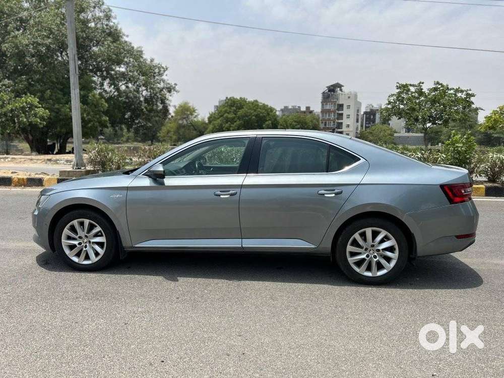 Skoda Superb Lk 1.8 Tsi At, 2018, Petrol