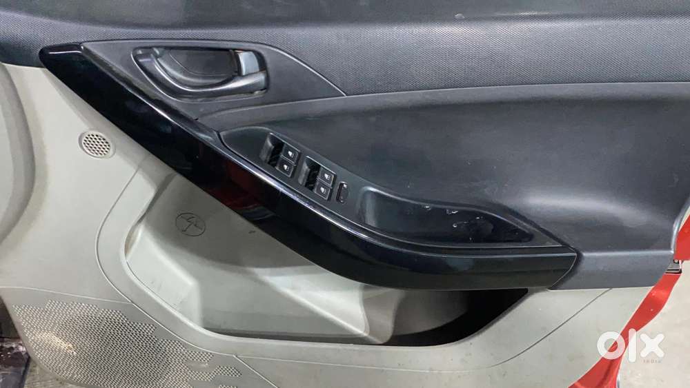 Tata Nexon 1.5 Revotorq Xm, 2018, Diesel