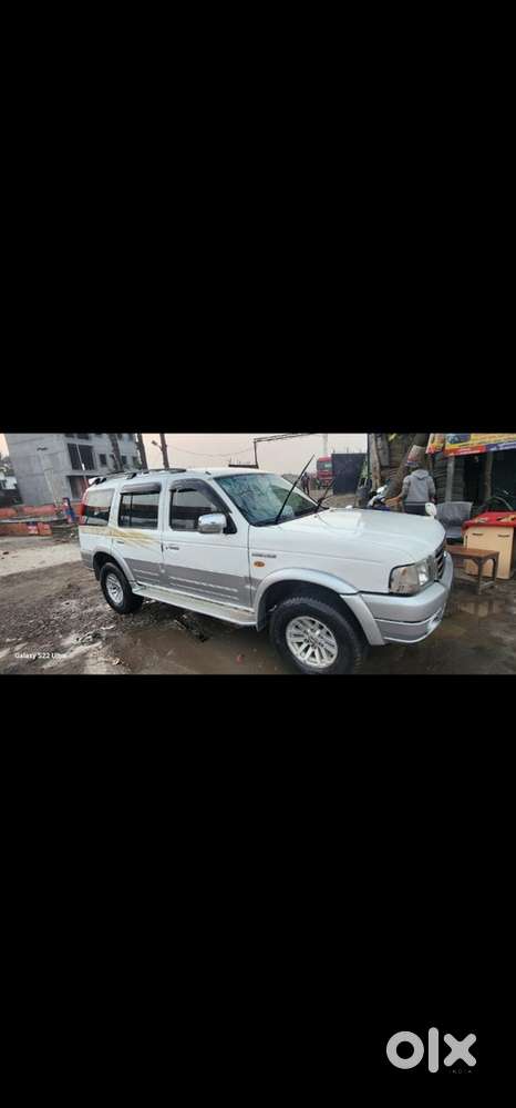 Ford Endeavour 2007 Diesel 128000 Km Driven